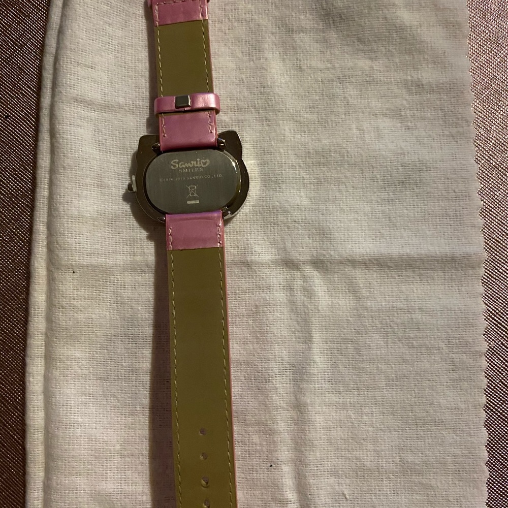 Hello kitty watch - Picture 3 of 5